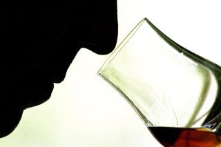 Rémy Cointreau, propriétaire notamment du cognac Rémy Martin , a dégagé un bénéfice net annuel de 121,1 millions d'euros, contre 184,8 millions un an plus tôt, soit un recul de 34,4% (archives). KEYSTONE/EPA/GEOFF CADDICK